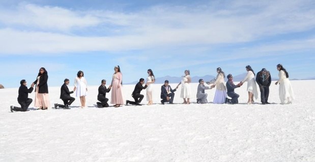 Matrimonio en Potosí: 34 parejas de cuatro departamentos se dieron el “sí” en Uyuni